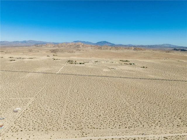 767 Foothill, Lucerne Valley, CA 92356