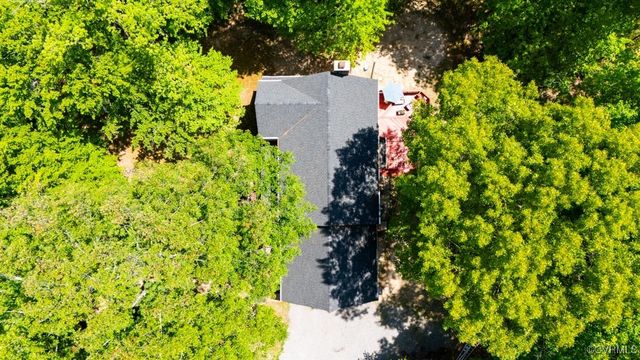 12601 W Patrick Henry Rd, Ashland, VA 23005
