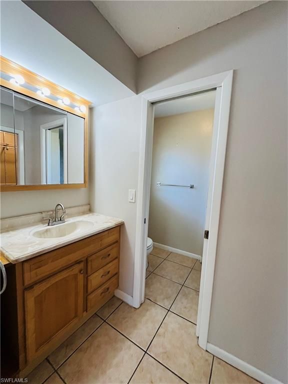 Image 11 of property listing at 3019 SE 5th PL, Cape Coral, FL 33904