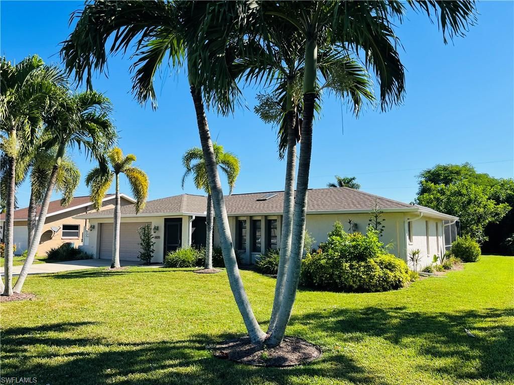 Image 29 of property listing at 3019 SE 5th PL, Cape Coral, FL 33904