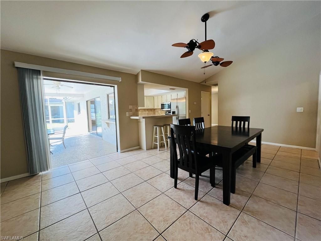 Image 9 of property listing at 3019 SE 5th PL, Cape Coral, FL 33904