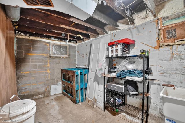 530 Bayard Street, Waterloo, IA 50702