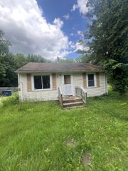 5521 Cole Road, Saginaw, MI 48601