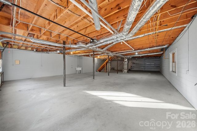 3718 Club House Drive NE, Conover, NC 28613