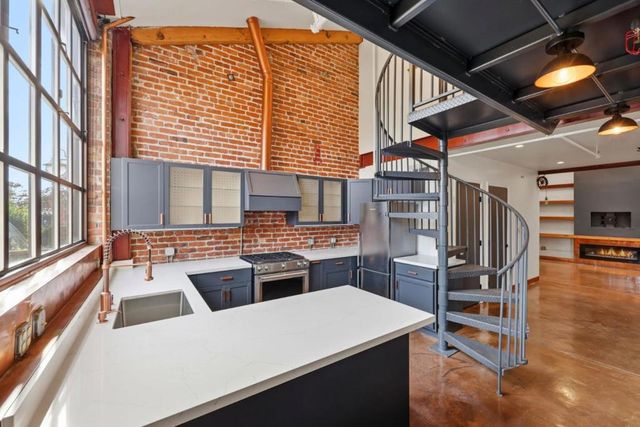 1501 37th Avenue B6, Oakland, CA 94601