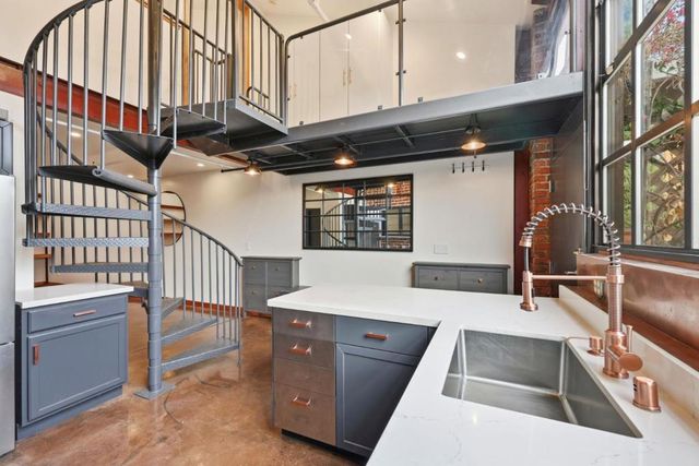 1501 37th Avenue B6, Oakland, CA 94601