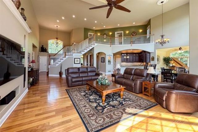 163 Russell Road, Oregon, IL 61061