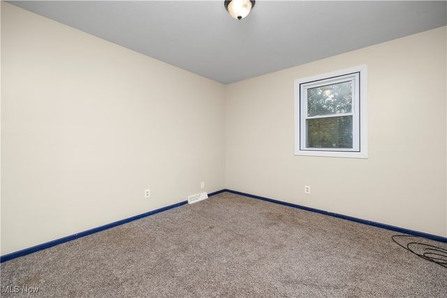 2209 W 40th Street, Lorain, OH 44053