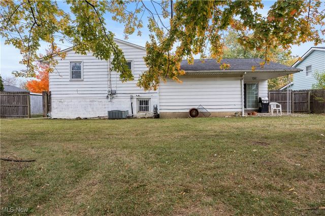 2209 W 40th Street, Lorain, OH 44053