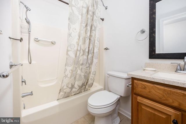 111 SUNSET CIR #111E, Crisfield, MD 21817