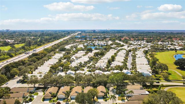 63 N Ironwood Way N, Palm Beach Gardens, FL 33418