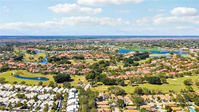 63 N Ironwood Way N, Palm Beach Gardens, FL 33418