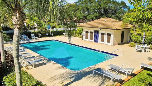 63 N Ironwood Way N, Palm Beach Gardens, FL 33418