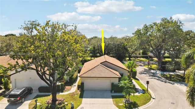 63 N Ironwood Way N, Palm Beach Gardens, FL 33418