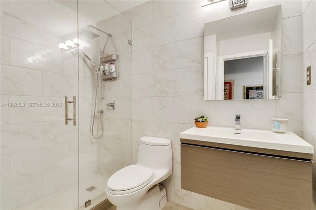 63 N Ironwood Way N, Palm Beach Gardens, FL 33418