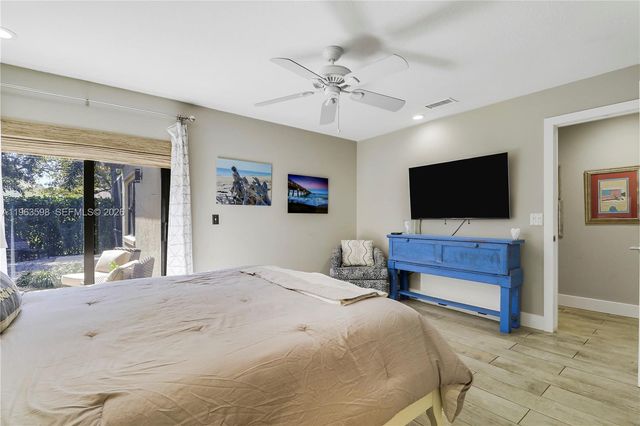 63 N Ironwood Way N, Palm Beach Gardens, FL 33418