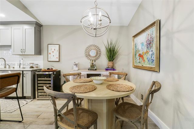 63 N Ironwood Way N, Palm Beach Gardens, FL 33418