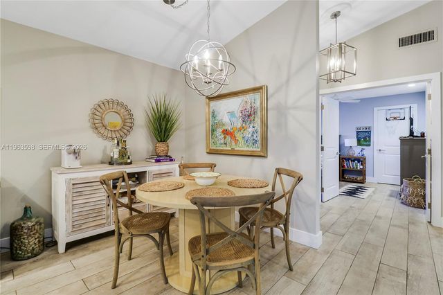 63 N Ironwood Way N, Palm Beach Gardens, FL 33418