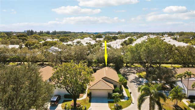 63 N Ironwood Way N, Palm Beach Gardens, FL 33418