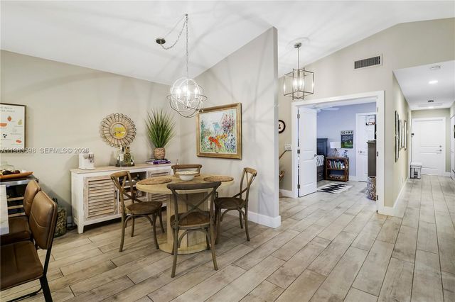 63 N Ironwood Way N, Palm Beach Gardens, FL 33418