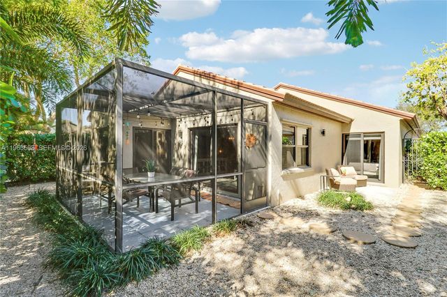 63 N Ironwood Way N, Palm Beach Gardens, FL 33418