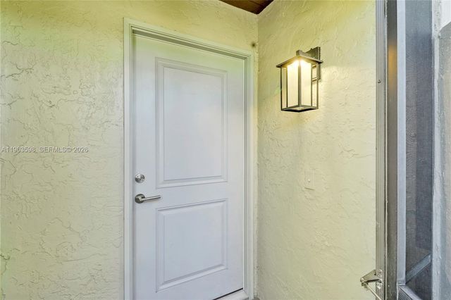 63 N Ironwood Way N, Palm Beach Gardens, FL 33418