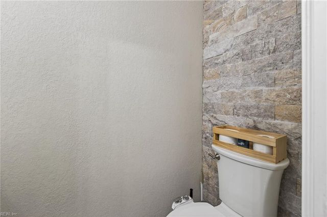 1220 Garth CT, Virginia Beach, VA 23454