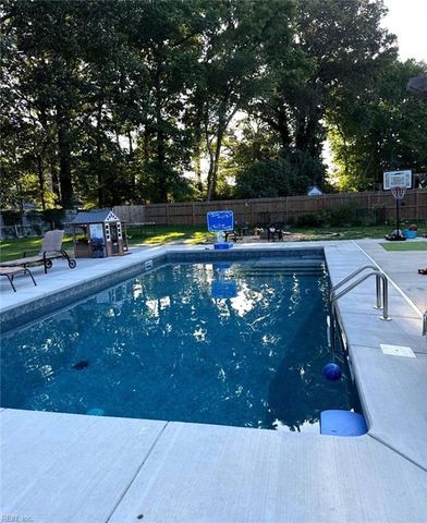 1220 Garth CT, Virginia Beach, VA 23454