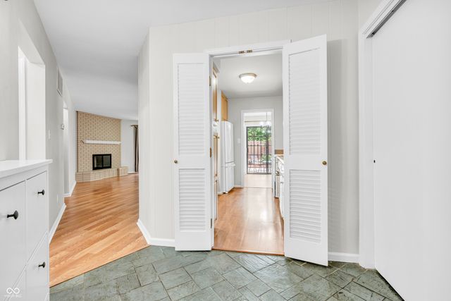 2267 Rome Drive A, Indianapolis, IN 46228