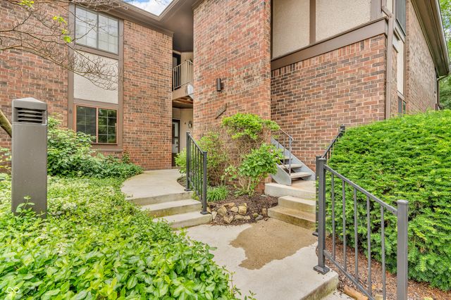 2267 Rome Drive A, Indianapolis, IN 46228