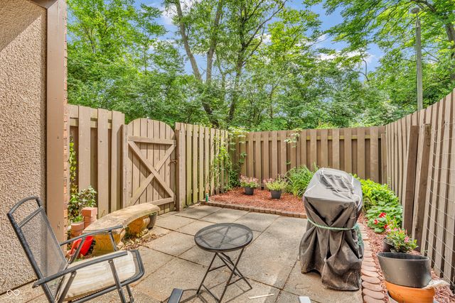 2267 Rome Drive A, Indianapolis, IN 46228