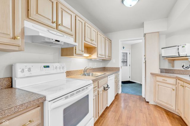 2267 Rome Drive A, Indianapolis, IN 46228