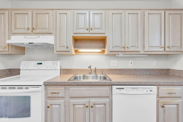 2267 Rome Drive A, Indianapolis, IN 46228