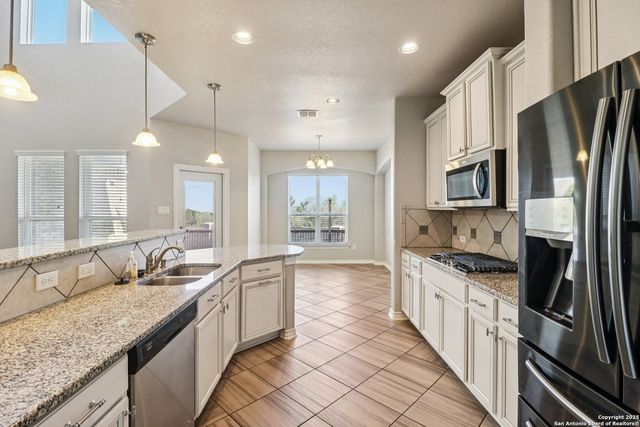 1902 Sirius Grove, San Antonio, TX 78245