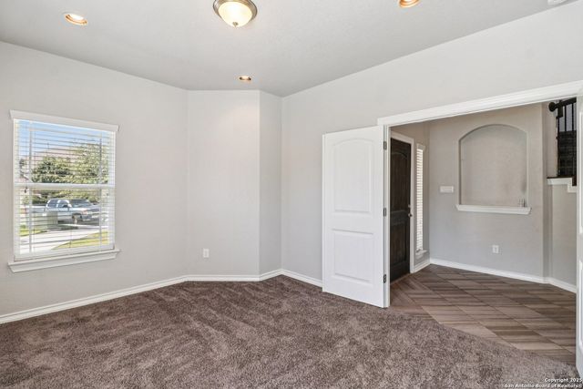 1902 Sirius Grove, San Antonio, TX 78245