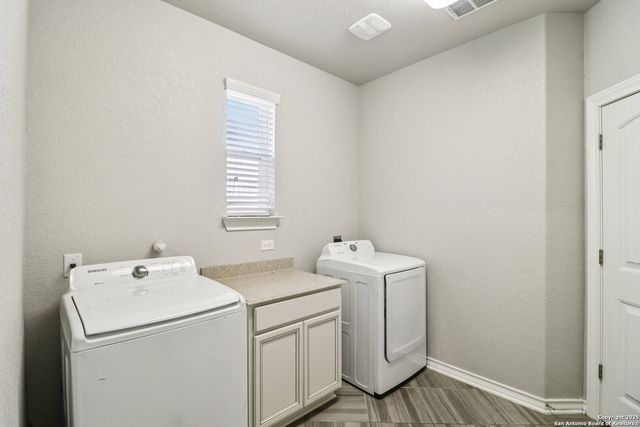 1902 Sirius Grove, San Antonio, TX 78245