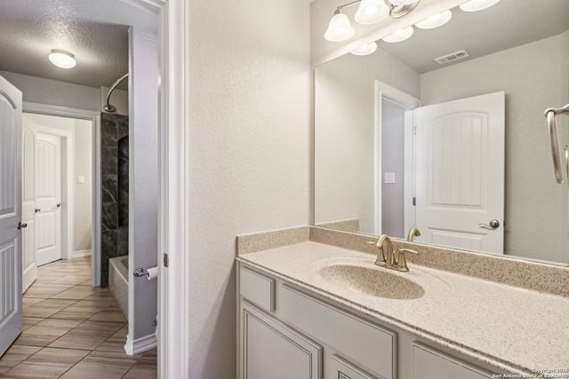 1902 Sirius Grove, San Antonio, TX 78245