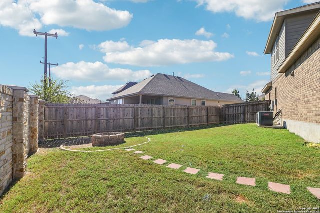 1902 Sirius Grove, San Antonio, TX 78245