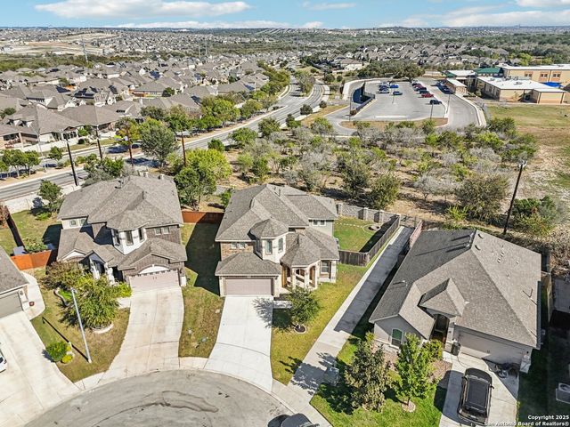 1902 Sirius Grove, San Antonio, TX 78245