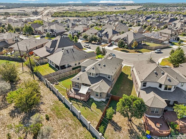 1902 Sirius Grove, San Antonio, TX 78245