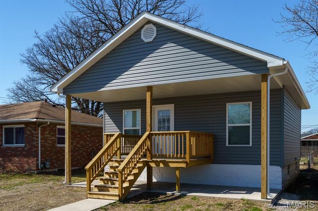 1111 Greenwood Street, Madison, IL 62060