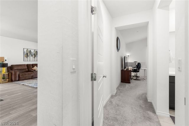 808 Aurelie Ridge Street, Henderson, NV 89011