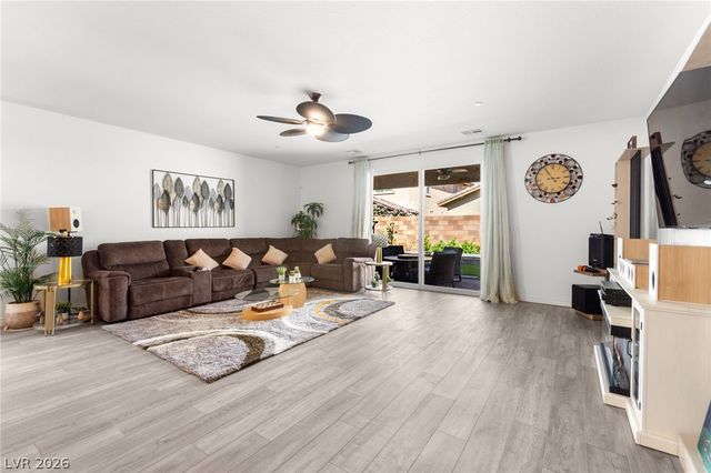 808 Aurelie Ridge Street, Henderson, NV 89011