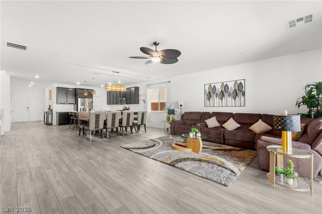 808 Aurelie Ridge Street, Henderson, NV 89011