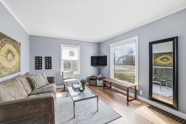 2817 Kentucky Avenue S, Saint Louis Park, MN 55426