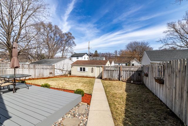 2817 Kentucky Avenue S, Saint Louis Park, MN 55426