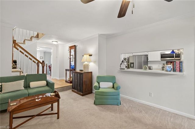 5320 Brookstone LN, Virginia Beach, VA 23455