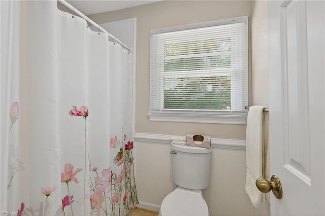 5320 Brookstone LN, Virginia Beach, VA 23455
