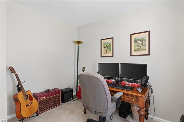 5320 Brookstone LN, Virginia Beach, VA 23455