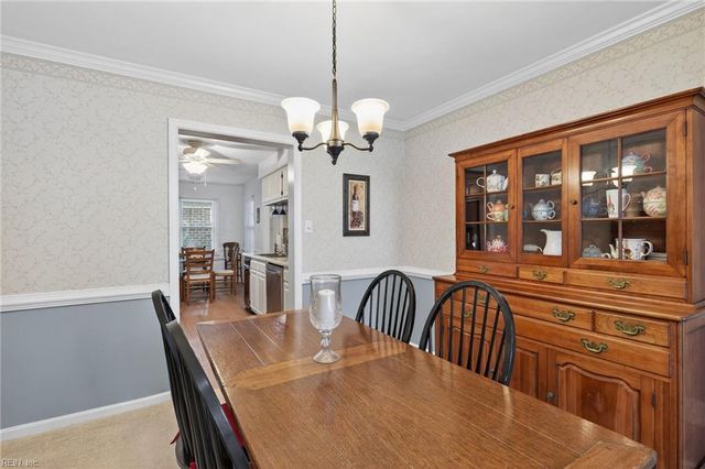 5320 Brookstone LN, Virginia Beach, VA 23455